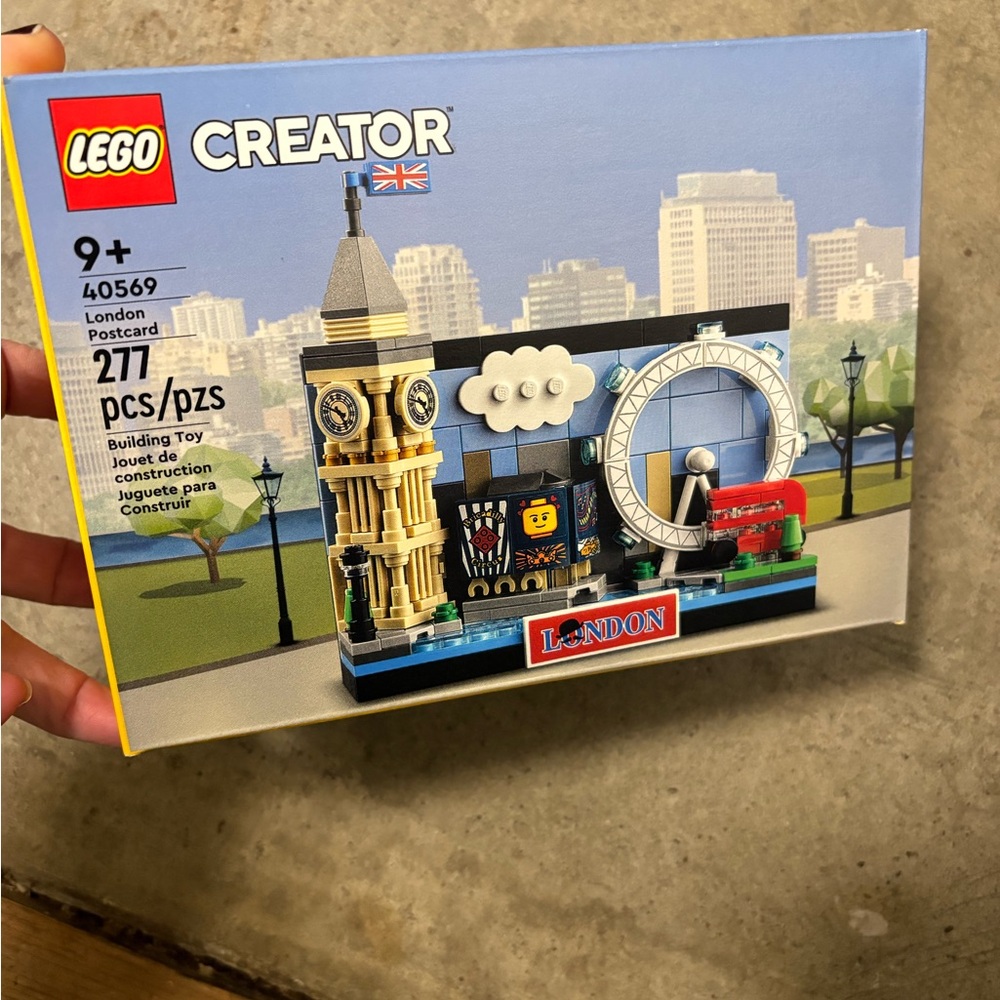 LEGO Creator London Postcard 40569